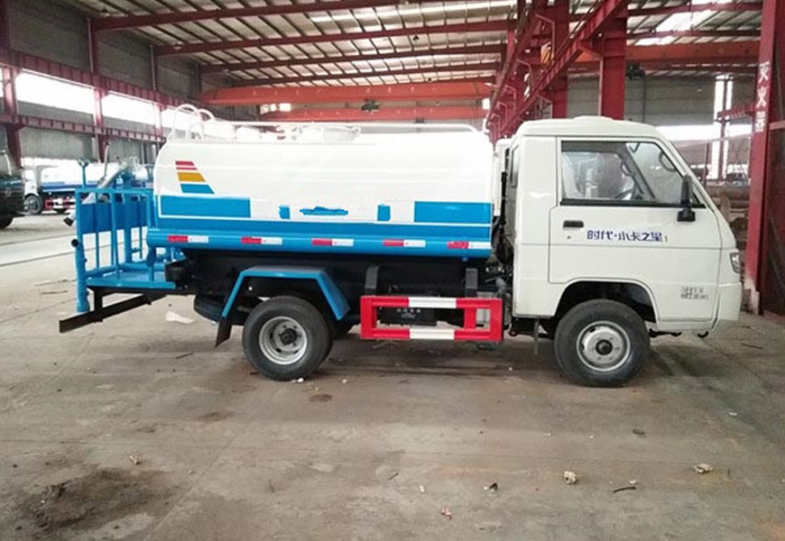 福田時代2噸灑水車(藍(lán)牌）